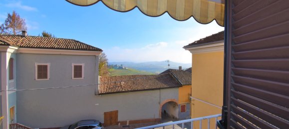 7 rooms House in Castelnuovo Calcea, Italy No. 81632 33