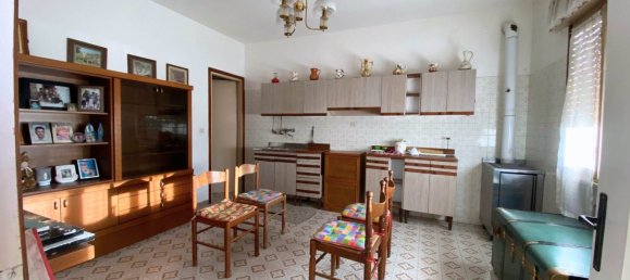 8 rooms House in San Michele al Tagliamento, Italy No. 220507 8