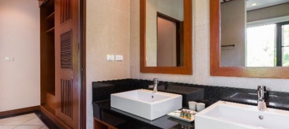 3 bedrooms Villa in Rawai, Thailand No. 12379 11