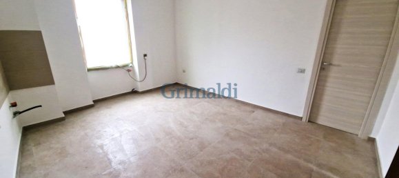 3-salle Appartement à Albairate, Italy No. 110250 4