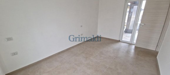 3-salle Appartement à Albairate, Italy No. 110250 8