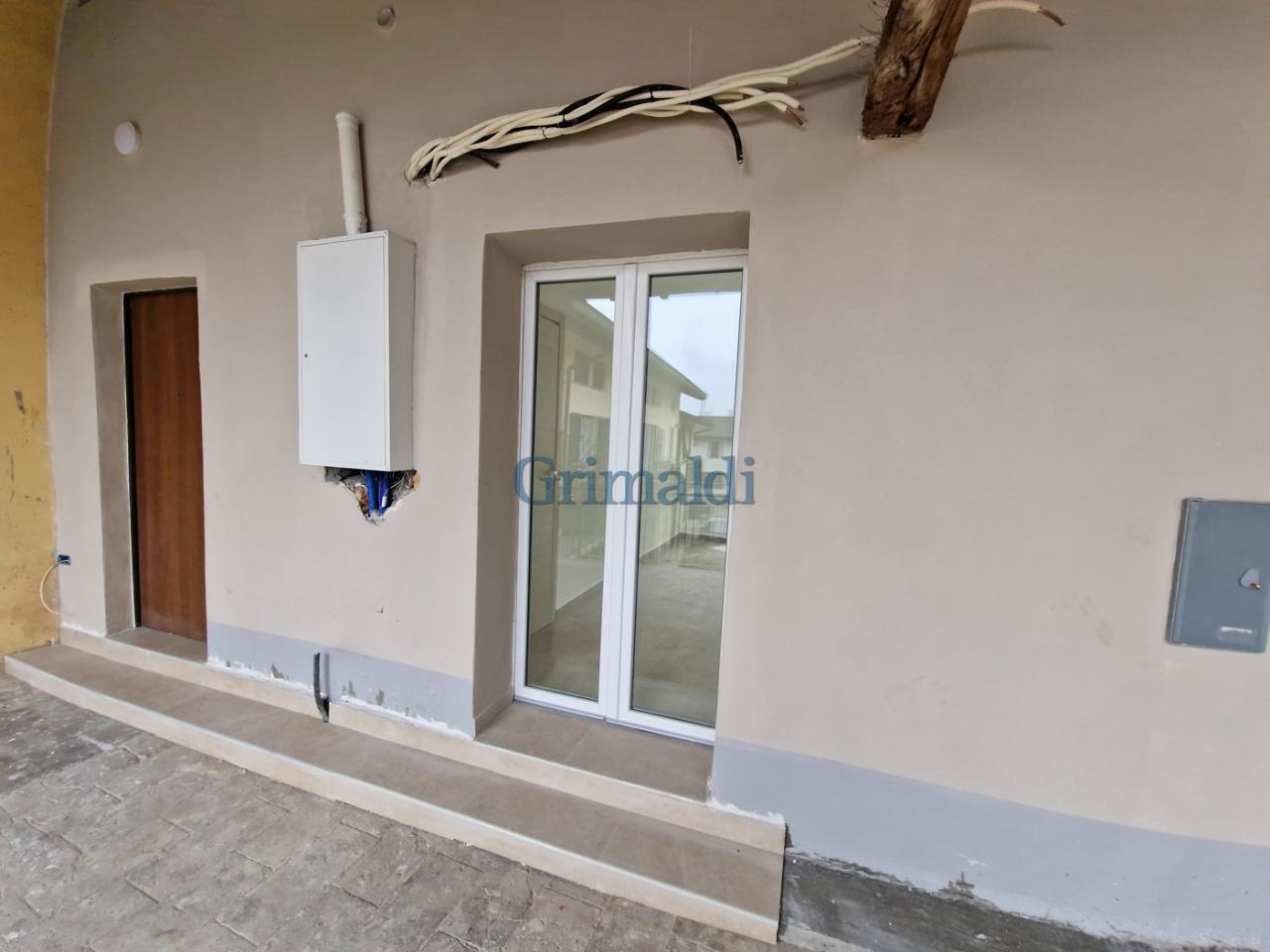 3-salle Appartement à Albairate, Italy No. 110250