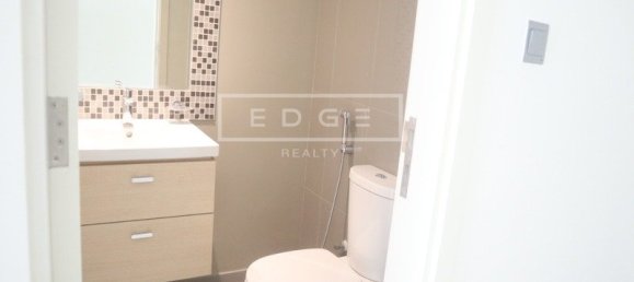 3 bedrooms Villa in Dubai, UAE No. 5028 4