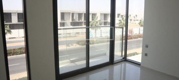 3 bedrooms Villa in Dubai, UAE No. 5028 15