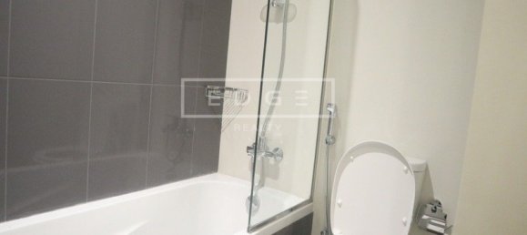 3 bedrooms Villa in Dubai, UAE No. 5028 3