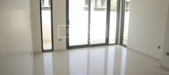 3 bedrooms Villa in Dubai, UAE No. 5028 17