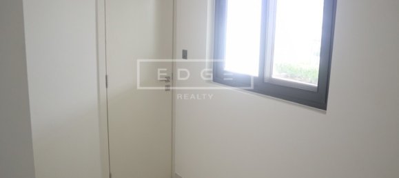 3 bedrooms Villa in Dubai, UAE No. 5028 7