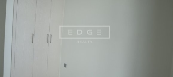 3 bedrooms Villa in Dubai, UAE No. 5028 10