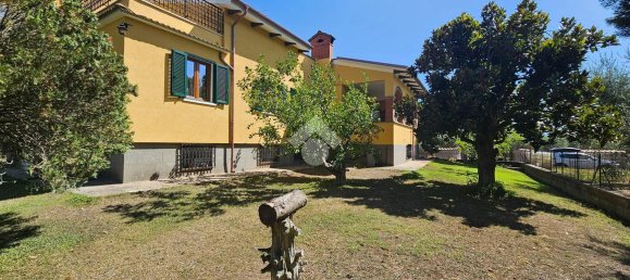 Квартира с 6 комнатами в Фьяно Романо, Италия № 1775 40