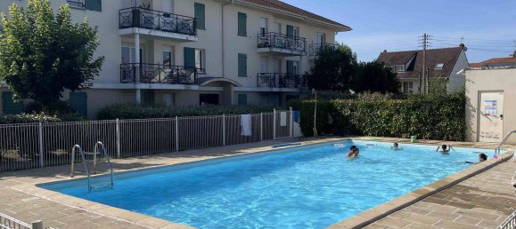 2 bedrooms Apartment in Mantes-la-Jolie, France No. 326975 2
