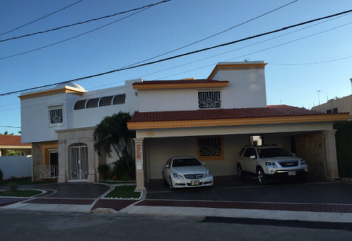 4 bedrooms House in Yucatan, Mexico No. 163697