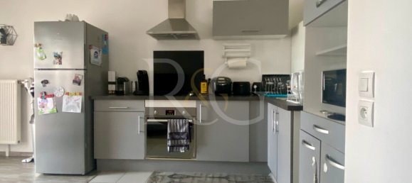 Apartamento de 2 dormitorios en Metz, France No. 251630 3