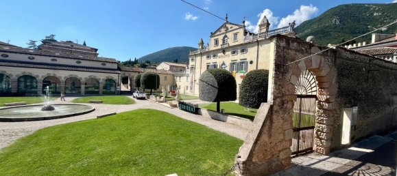 Пентхаус с 2 спальнями в Каприно Веронезе, Италия № 309933 3