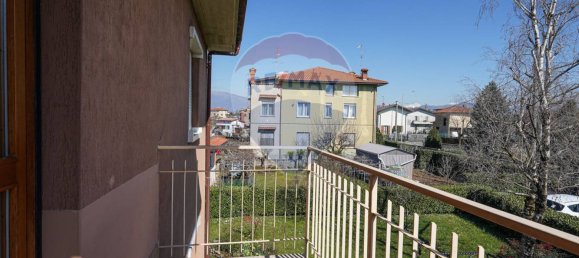 3 bedrooms Apartment in Bonate Sotto, Italy No. 57772 9