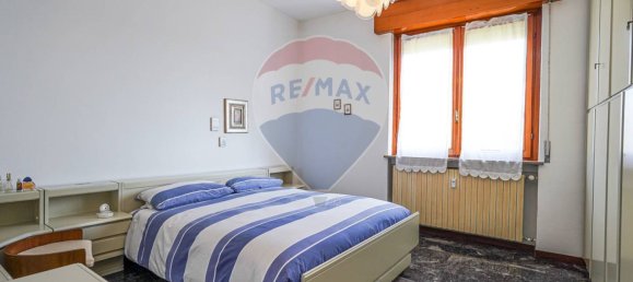 3 bedrooms Apartment in Bonate Sotto, Italy No. 57772 24