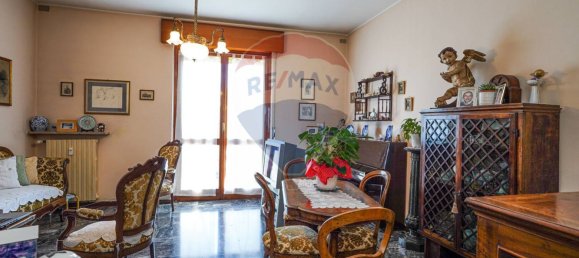3 bedrooms Apartment in Bonate Sotto, Italy No. 57772 5
