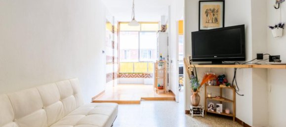 Apartamento de 3 divisões em Sant Boi de Llobregat, Spain N.º 168298 2