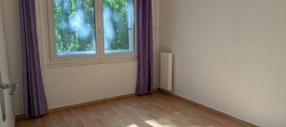 2 Schlafzimmer Wohnung in Tremblay-en-France, France, Nr. 326873 2