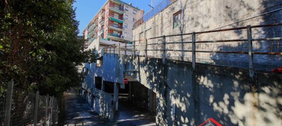  مرآب في Genoa, Italy 15متر مربع رقم 363360 8