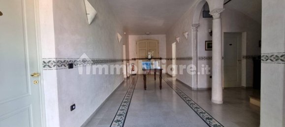 6 bedrooms Villa in Luzzara, Italy No. 259583 11