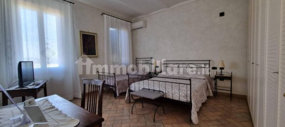 6 bedrooms Villa in Luzzara, Italy No. 259583 5