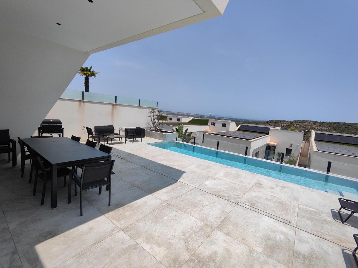 Villa T4 em Ciudad Quesada, Spain N.º 291199