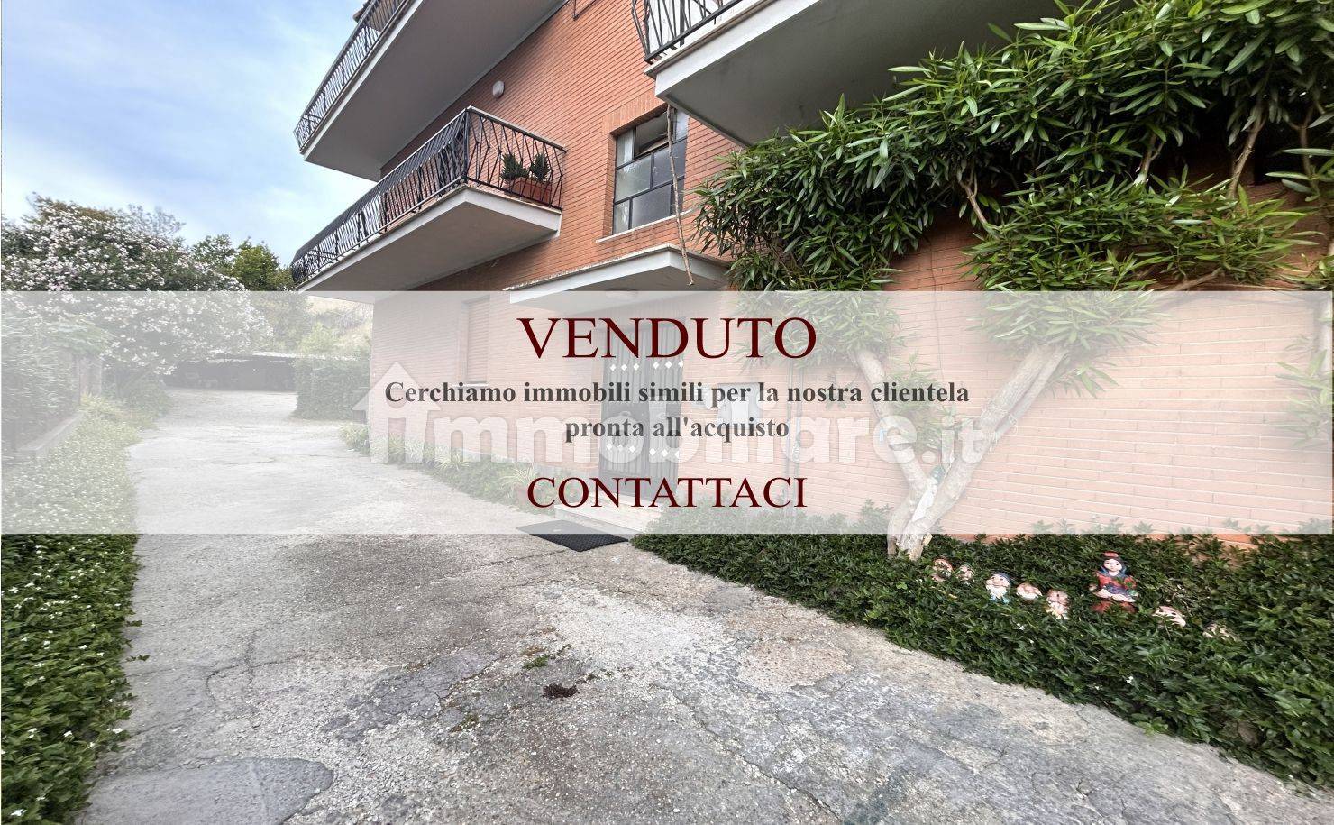 2 bedrooms Apartment in Rome, Italy No. 88055