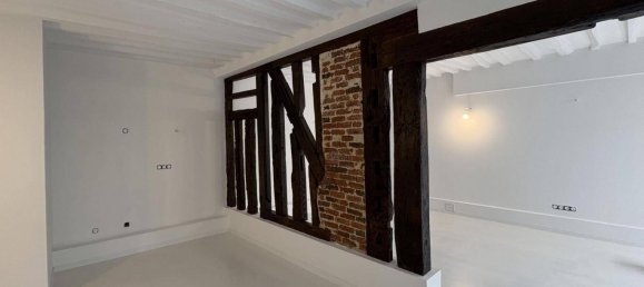 55m² Commercial property in Paris, France No. 183216 4