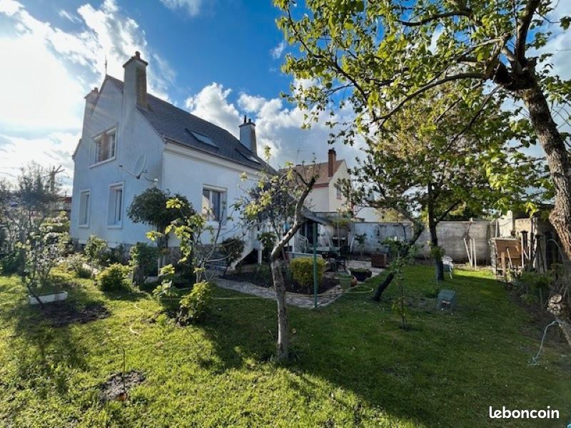 2 bedrooms House in Fleury-les-Aubrais, France No. 159082