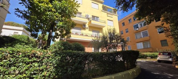 3 Schlafzimmer Wohnung in Rome, Italy, Nr. 330802 8