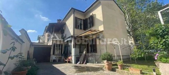 4 bedrooms Villa in Voghera, Italy No. 354879 3