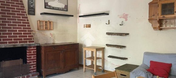 1 bedroom Apartment in Cardano al Campo, Italy No. 295264 2