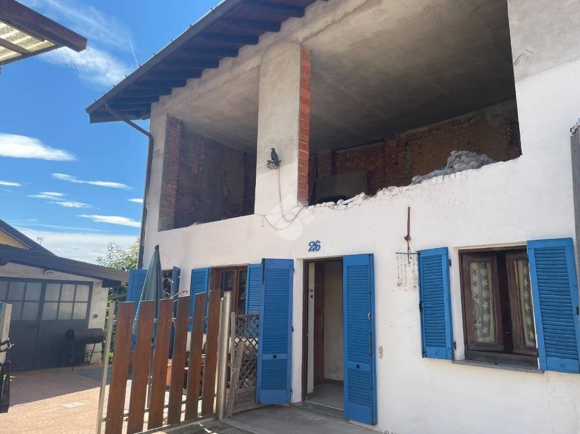 1 bedroom Apartment in Cardano al Campo, Italy No. 295264