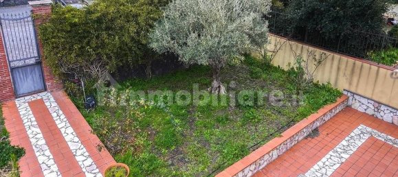 3 bedrooms Villa in Pedara, Italy No. 374780 5