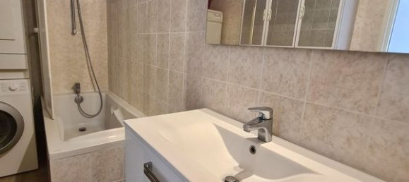 2 chambres Appartement à La Rochelle, France No. 102990 6