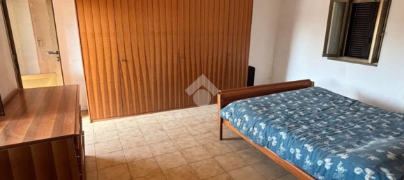 Дом с 4 спальнями в Варалло Помбия, Италия № 370810 21