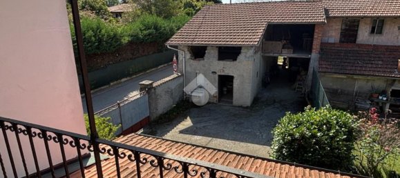 Дом с 4 спальнями в Варалло Помбия, Италия № 370810 41