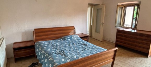 Дом с 4 спальнями в Варалло Помбия, Италия № 370810 23