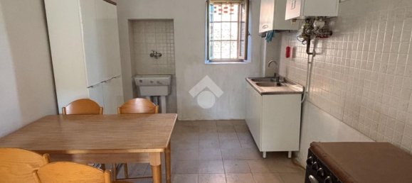 Дом с 4 спальнями в Варалло Помбия, Италия № 370810 40