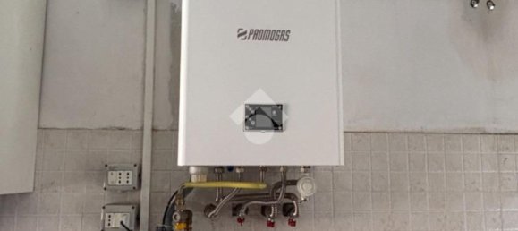 Дом с 4 спальнями в Варалло Помбия, Италия № 370810 38