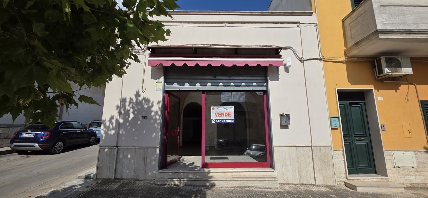  عقار تجاري في San Marzano di San Giuseppe, Italy 125متر مربع رقم 287770