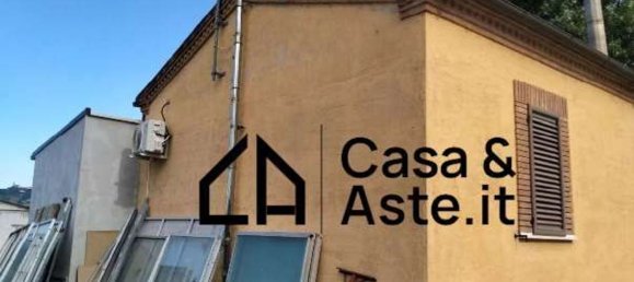 4 rooms Apartment in Montelupone, Italy No. 96710 7