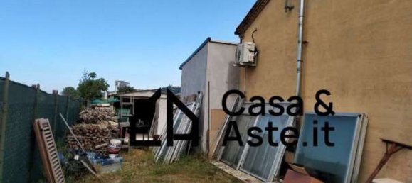 4 rooms Apartment in Montelupone, Italy No. 96710 5