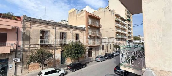 3 rooms Commercial property in Syracuse, Italy No. 348870 5