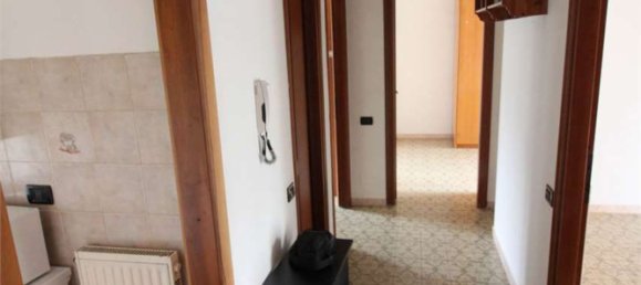 3-salle Appartement à Como, Italy No. 53047 23