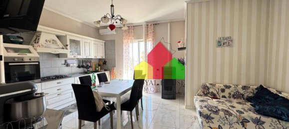 Apartamento de 4 divisões em Giugliano in Campania, Italy N.º 37536 8