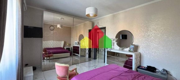 Apartamento de 4 divisões em Giugliano in Campania, Italy N.º 37536 16