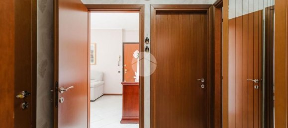 Apartamento de 3 habitaciónes en Bollate, Italy No. 59717 14