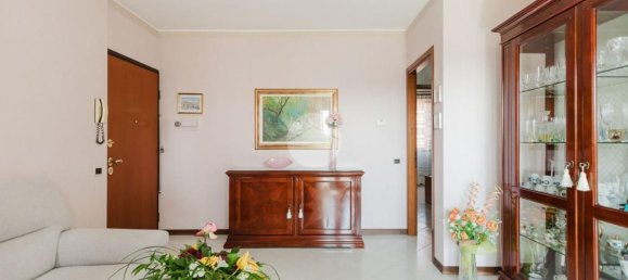 Apartamento de 3 habitaciónes en Bollate, Italy No. 59717 5
