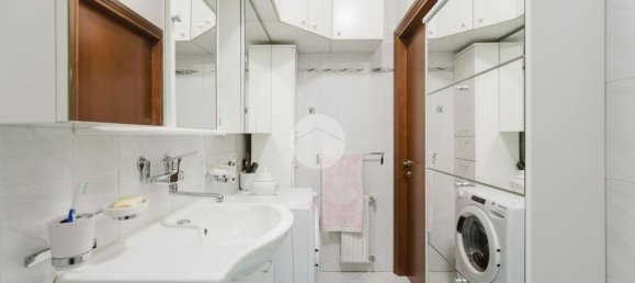 Apartamento de 3 habitaciónes en Bollate, Italy No. 59717 24